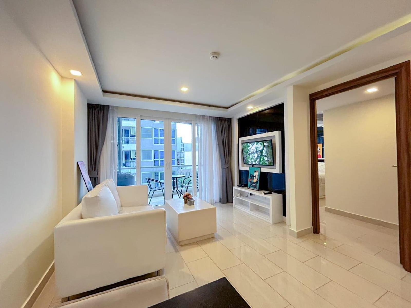 Grand Avenue Residence Condominium Pattaya Exterior photo